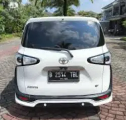 Jual Sienta V Matic 2017 Di Graha Raya